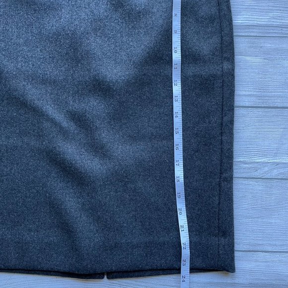 J. Crew Dark Grey Wool Pencil Skirt, Size 4 - Picture 6 of 6